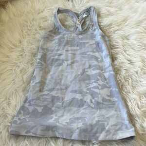 Lululemon racerback tank gray camo size 4